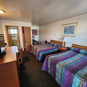 Riviera Motel